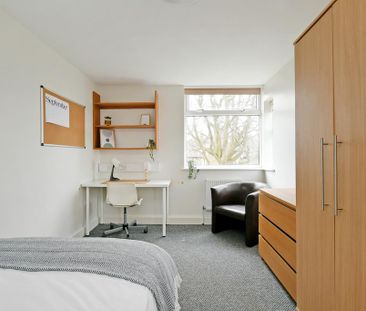 4 bedroom apartment to rent - Photo 4