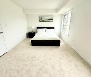 For Lease - 31 PUMPKIN CORNER Crescent Unit# #2, Barrie, Ontario - Photo 1