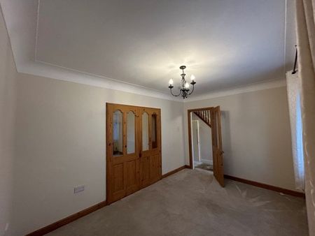 Westminster Drive, Bromborough - Photo 2