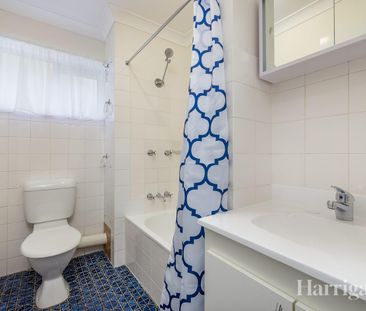 Prime Windsor Location - Available Now! - Photo 2