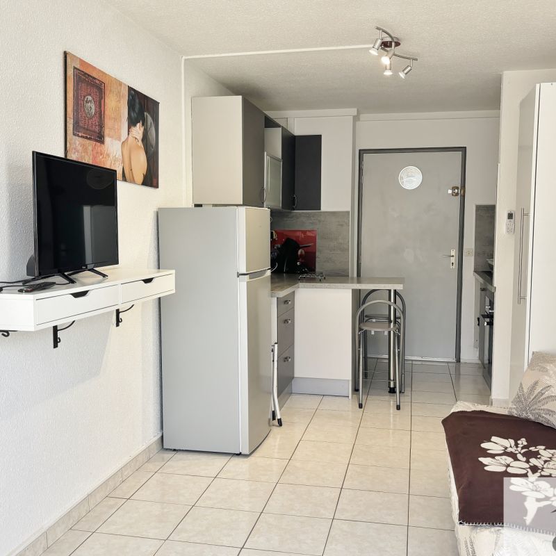 AU SEIN D'UNE RESIDENCE SECURISEE AVEC PISCINE ! - LOCATION - Photo 1