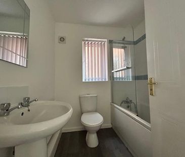 2 bedroom semi-detached house to rent - Photo 3