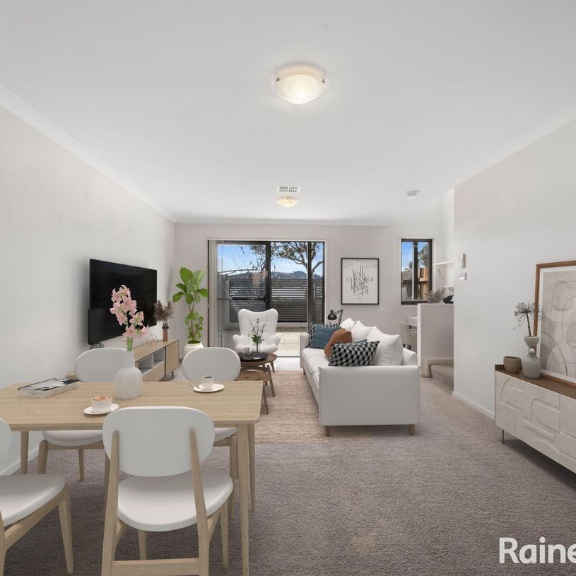 Perfectly Positioned Townhouse - Photo 1