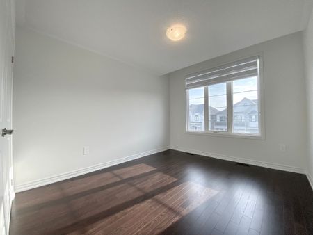 For Lease - 1461 Savoline Boulevard, Milton, Ontario - Photo 4