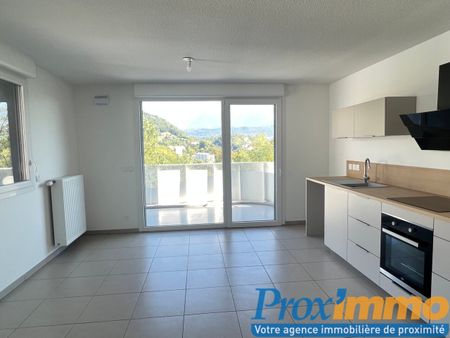 Location Appartement 2 pièces 49m² VOIRON 38500 - Photo 3