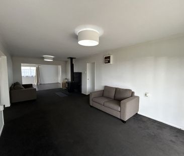 15 Hira Street,Ohawe - Photo 1