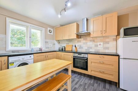 1 bedroom flat to rent - Photo 4