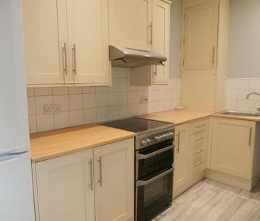 1 bedroom ground floor flat to rent - Photo 4