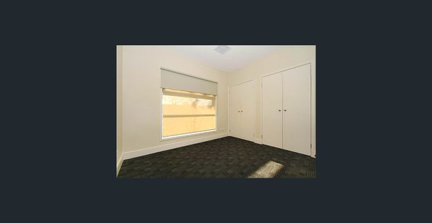 Style and Space in Sought-After Merrilands - Photo 1