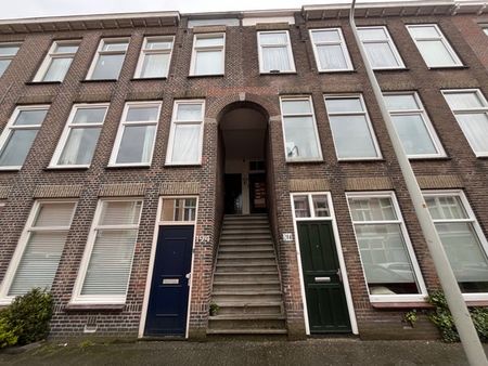Te huur: Studio Johannes Camphuijsstraat 202 5 in Den Haag - foto 4