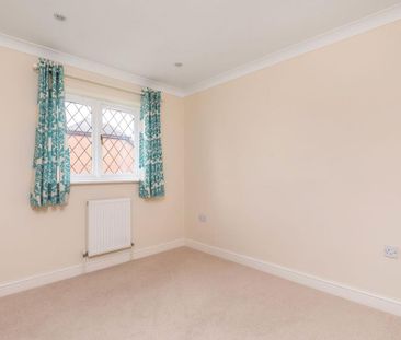 4 bedroom detached house to rent - Photo 5