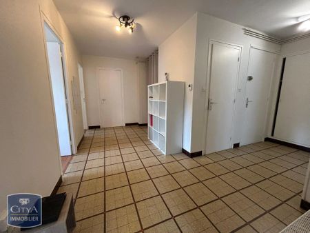 Appartement à louer 4 pièces 80.81m² - Photo 3