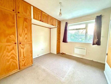 Statham Court, Bracknell, Berkshire, RG42 - Photo 4