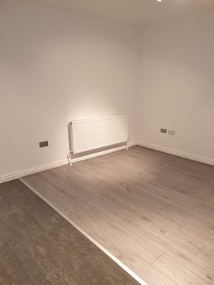 2 Bed Flat, Moseley, B13 - Photo 1