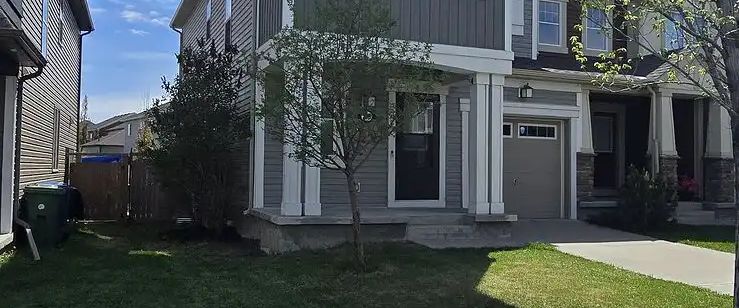 Corner Townhouse by the Lake — 3 Bedrooms+ Den Townhouse - Photo 1