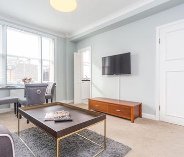 Hill Street, Mayfair, W1J 5LZ, London - Photo 2