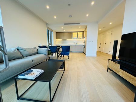 2 Bed Flat, Salisbury House, SW11 - Photo 3