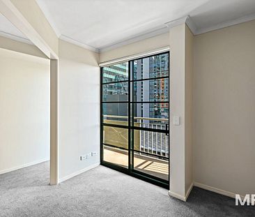 821/585 La Trobe Street, Melbourne - Photo 4