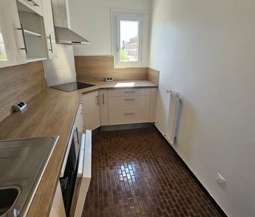 Location Appartement 4 pièces 74m² FONTAINEBLEAU 77300 - Photo 5