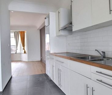 Studio met slaaphoek te huur in Charleroi voor € 575 met 1 slaapkamer - Foto 2