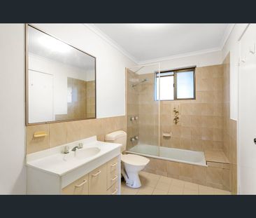 13/33 Whiting Street, Labrador, Qld 4215 - Photo 6