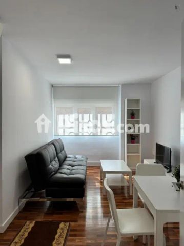 Piso en alquiler en Bellas Vistas - Photo 2