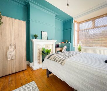 4 bed house of multiple occupation to rent in Albany Road, Newcastl... - Photo 3