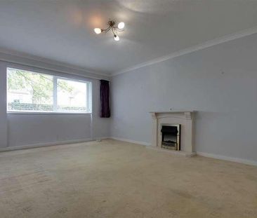 Wakehurst Court, St Georges Road, Worthing, BN11 - Photo 2