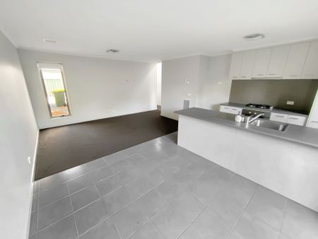 23 Latitude Court, Ballarat East - Photo 3