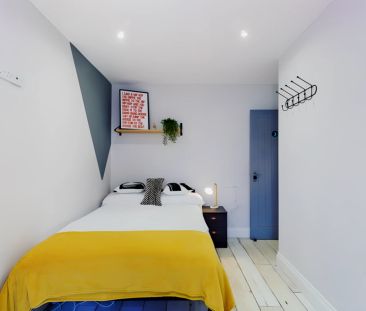 9 Bedroom House - Photo 6