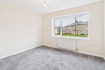 3 bedroom end of terrace house to rent - Photo 3