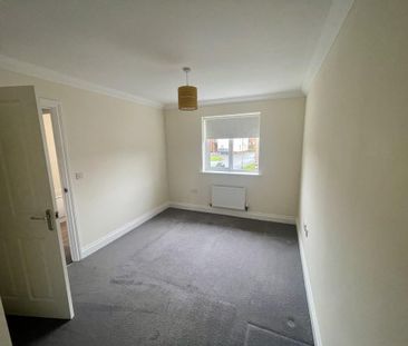 2 bedroom semi-detached house to rent - Photo 5
