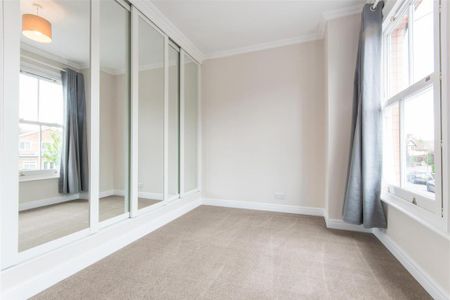 1 bedroom in a house share to rent - Photo 3