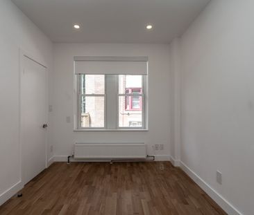 160 Huron Street - Photo 1