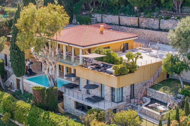 Villa 5 chambres vue mer proche Monaco - Photo 1