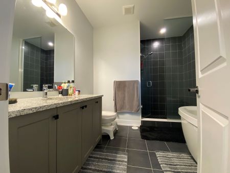 For Lease - 1458 Yellow Rose Circle, Oakville, Ontario - Photo 5