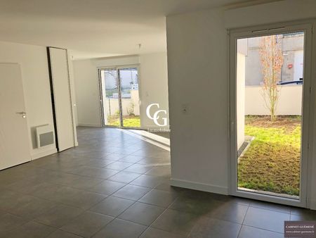 Location Maison 4 pièces 90m² MONTAIGU VENDEE 85600 - Photo 3