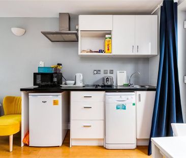 Studio to rent - Photo 4