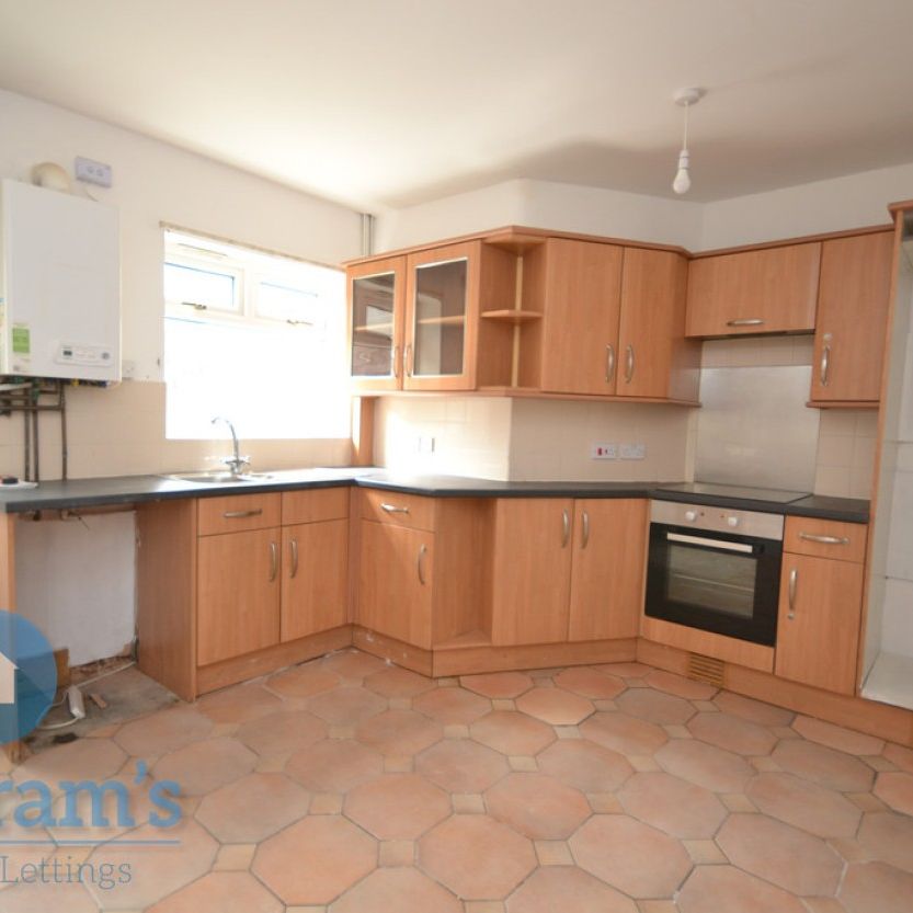 1 bed Shared House for Rent - Photo 1