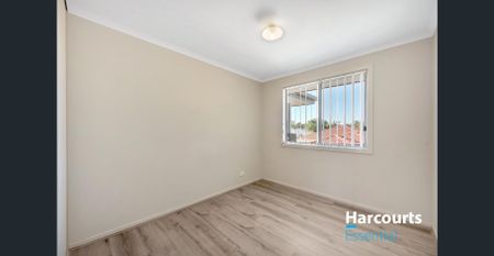 2 bedroom townhouse - Photo 5