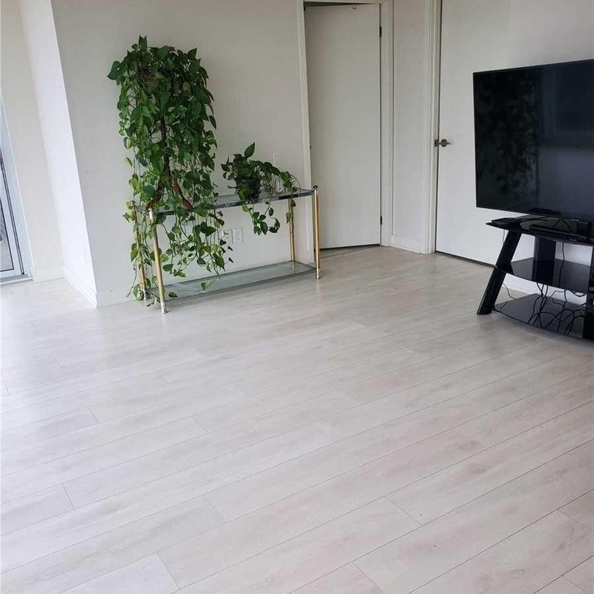 1404 6 Sonic Way - Photo 1