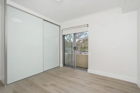 Two Bedroom Stunner in the Heart of Dee Why - Photo 2