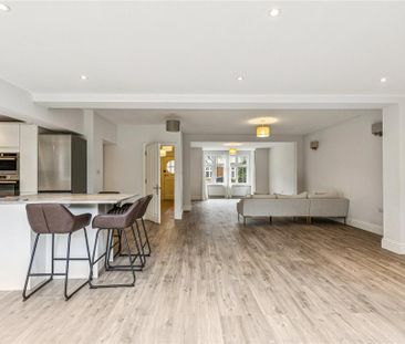 5 bedroom semi-detached house to rent - Photo 3