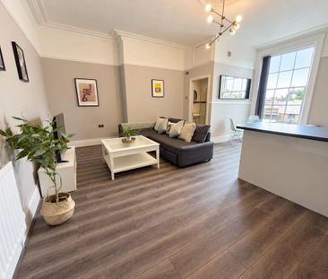 3 bedroom flat to rent - Photo 2
