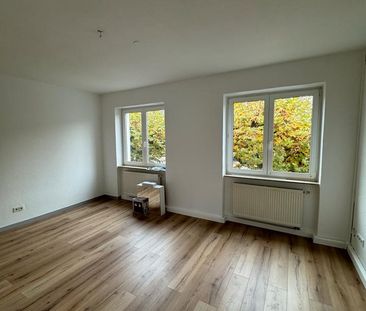 Charmante 2- Zimmer Wohnung in Bad Homburg zu vermieten! - Photo 1