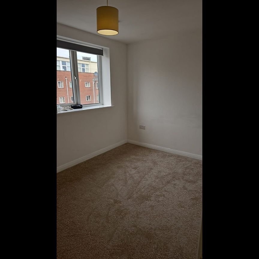 1 Bed Flat, Hessel St, M50 - Photo 1