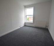 2 bed Flat for Rent - Photo 3