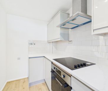 2 bedroom terraced house to rent - Photo 4