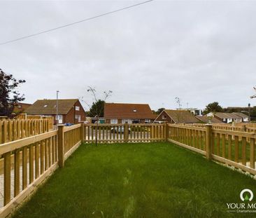4 bedroom end of terrace house to rent - Photo 5