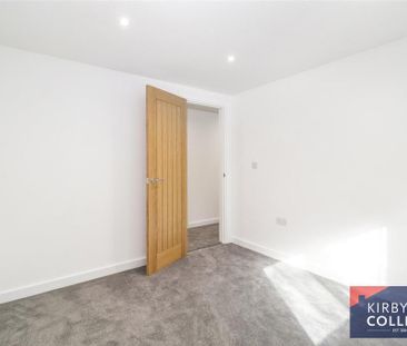 2 bedroom terraced bungalow to rent - Photo 2